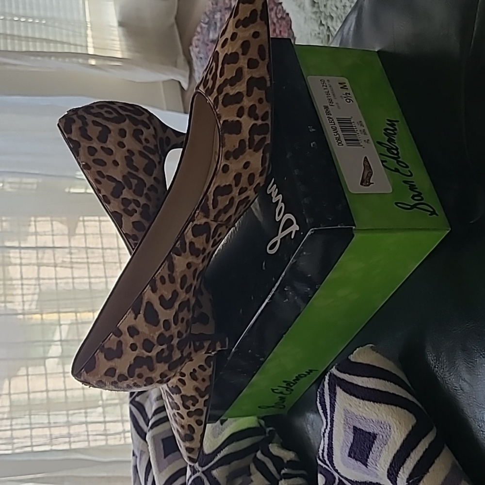 Sam Edelman Dori Leopard Pump